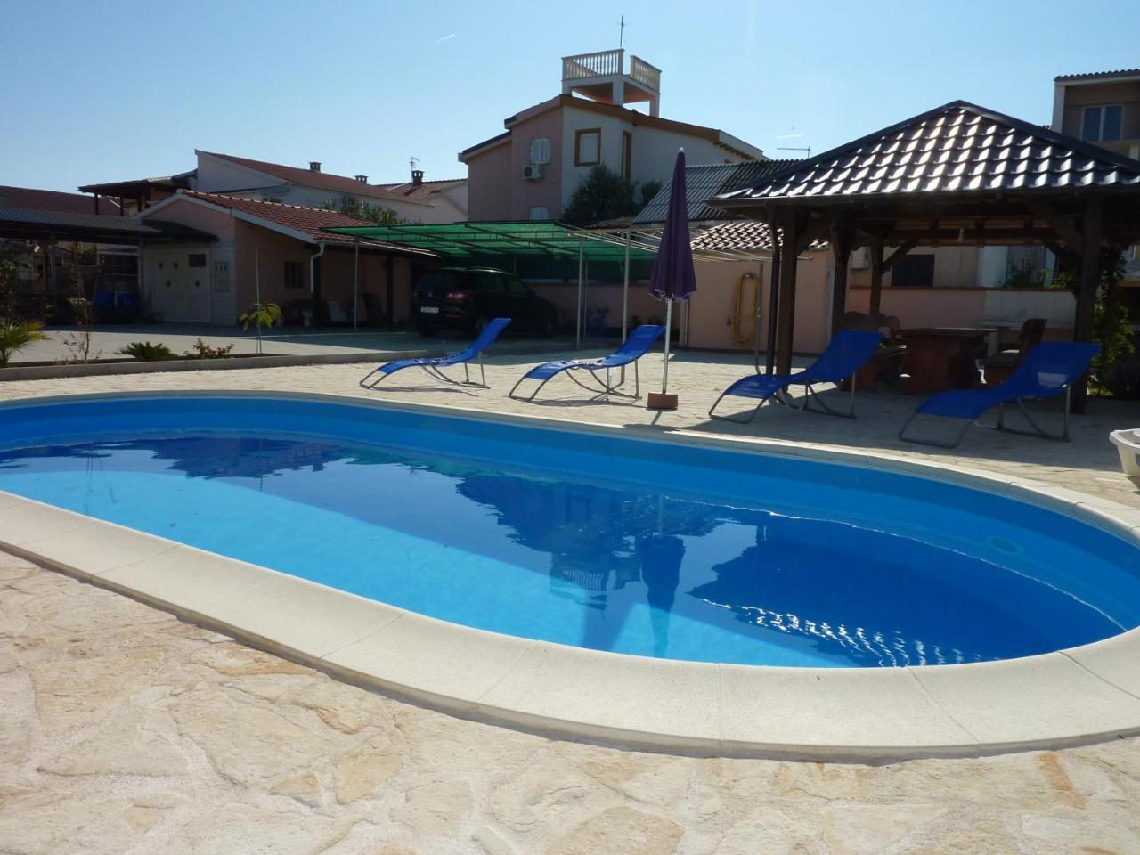 Queen Beach Apartments - Private Pool - Sabunike III ปริฟลากา ภายนอก รูปภาพ